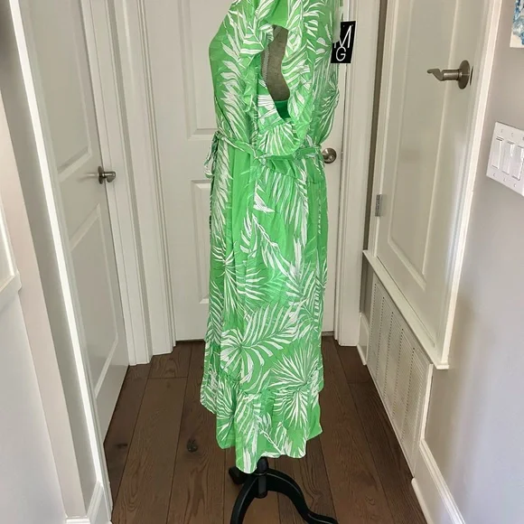 NWT! Mlle Gabrielle Woman’s Green & White Tropical Leaf Print Midi Dress. Sz L - Picture 8 of 14